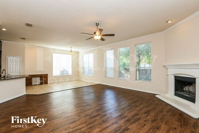 Foto del edificio - 2916 Softwood Cir