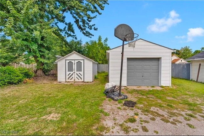 Foto del edificio - 504 W 21st St