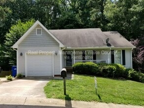 Building Photo - 2120 Leadenhall Way