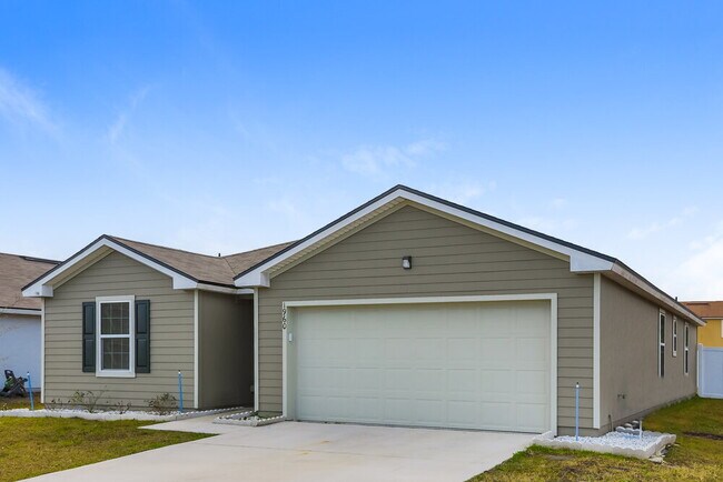Building Photo - 1960 Pebble Point Dr