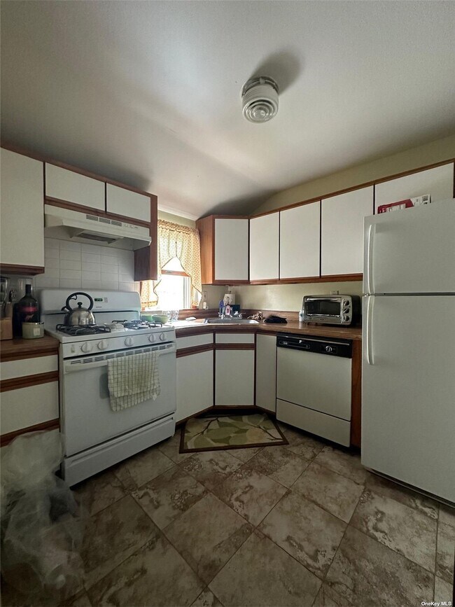 Foto del edificio - 141-32 255th St