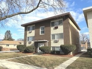 Building Photo - 2127 S 15th Ave