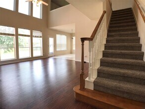Building Photo - 6323 Sunset Cove Ln