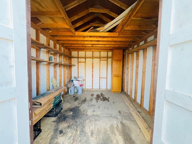 Building Photo - Current remolded home in Union School District