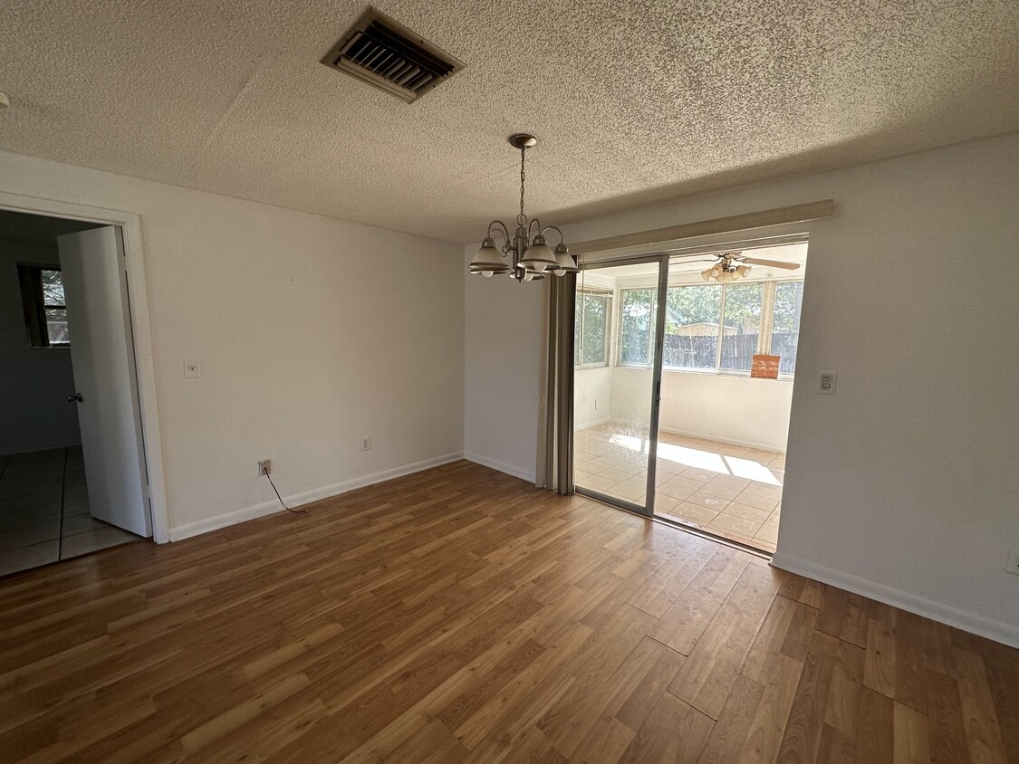 Building Photo - 14315 SW 39th Ct Rd
