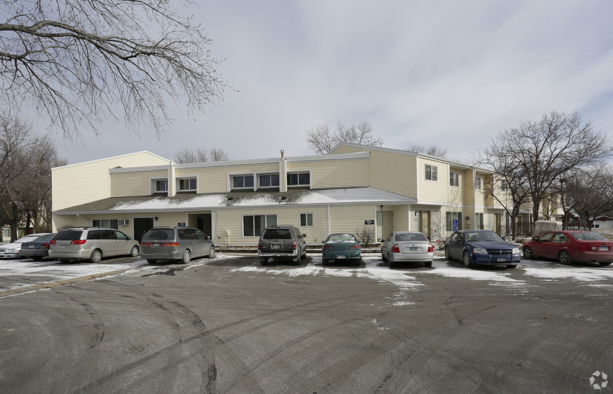 Primary Photo - Yorkdale Townhomes