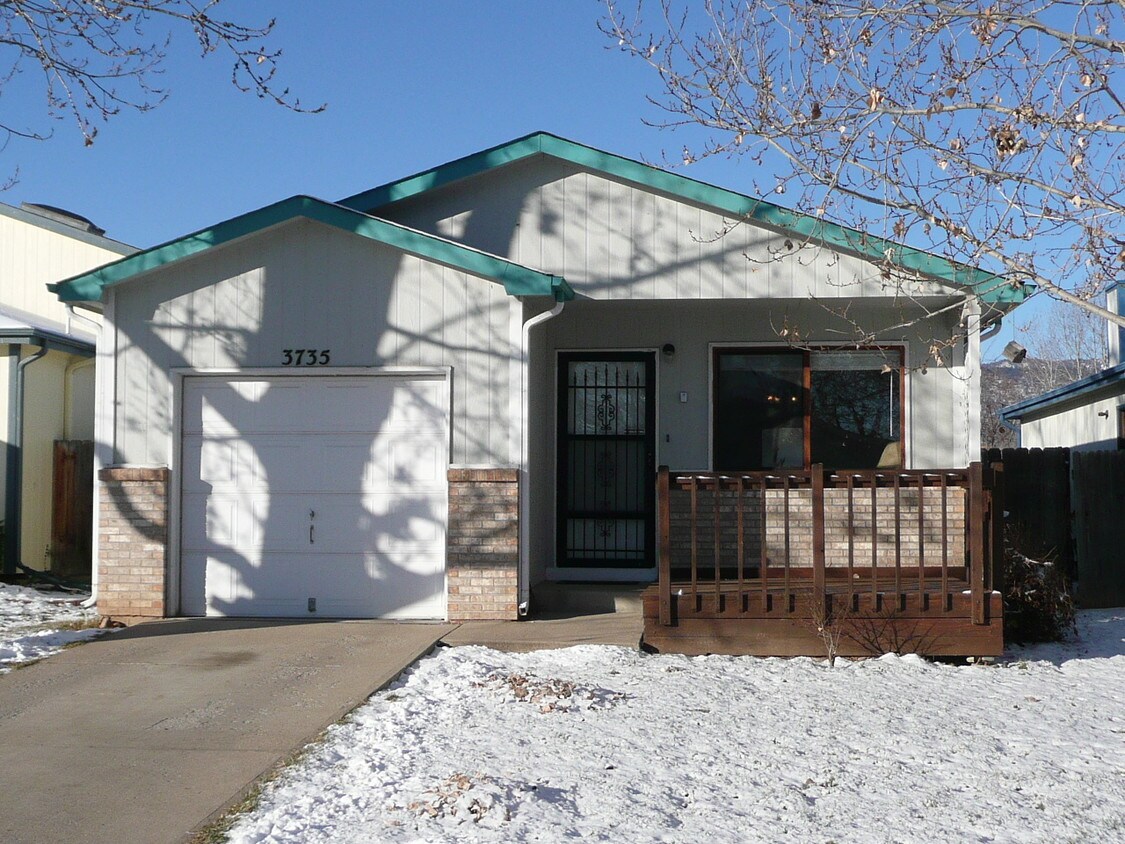 Primary Photo - 3735 Dalton Dr