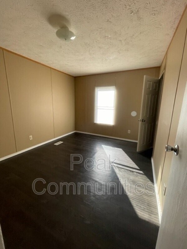 70 Peach St, Hopkinsville, KY 42240 House Rental in Hopkinsville, KY