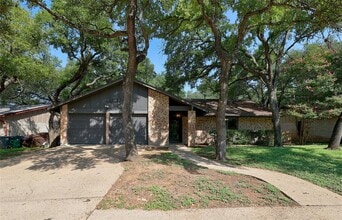 Building Photo - 11720 Running Fox Trail