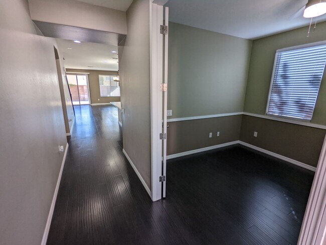 Foto del edificio - 11048 Prairie Grove Rd