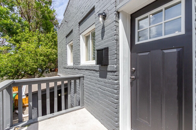 Building Photo - 3315 E 38th Ave