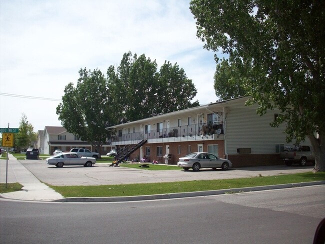 Building Photo - 355 N 400 W