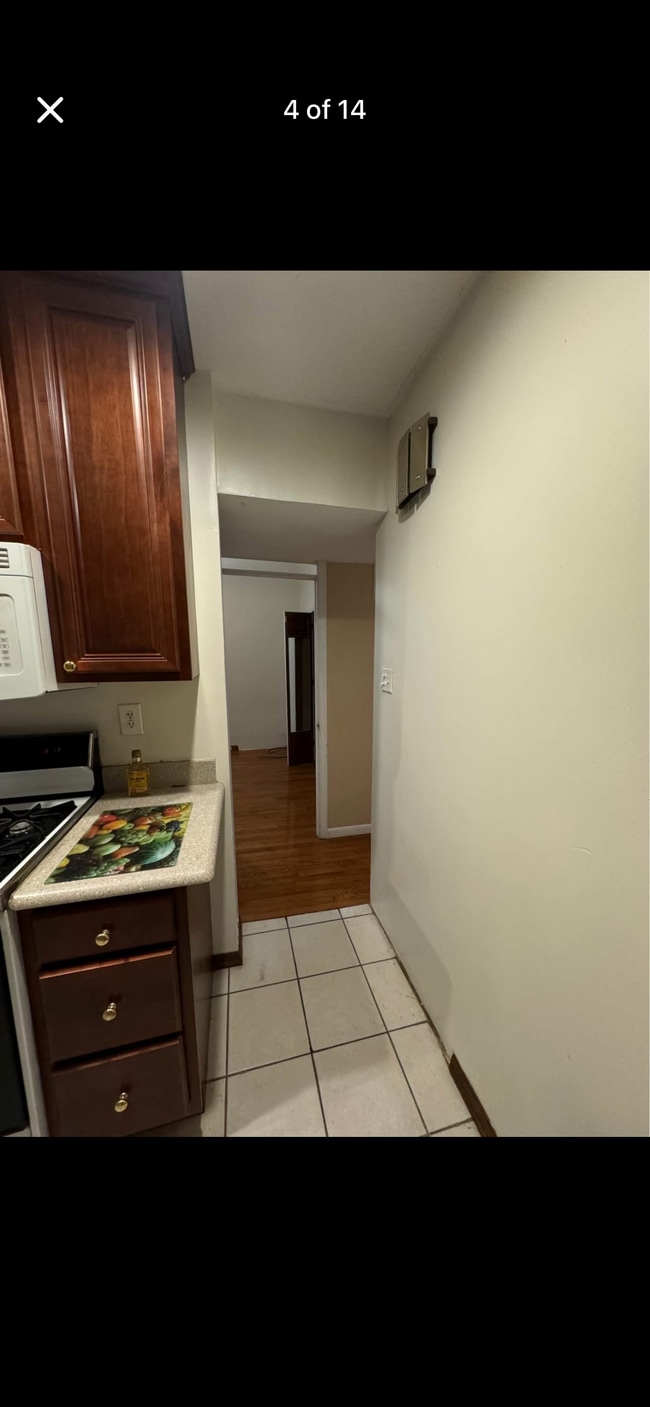 Building Photo - 130 Wilson Ave