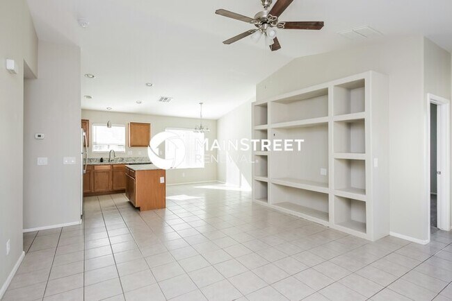 Foto del edificio - 4 Bedroom Pet-Friendly Home in San Tan Valley, AZ with Main Street Renewal