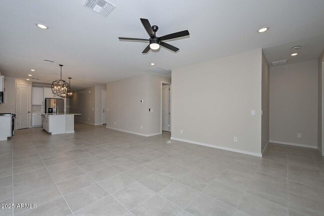 Foto del edificio - 17619 W Monroe St