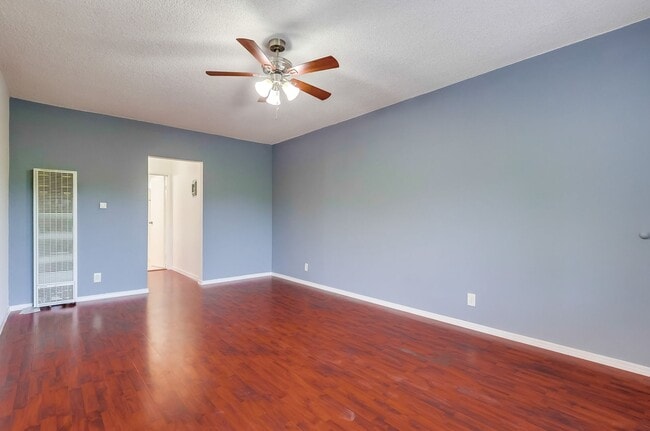 Interior Photo - 6735 Brynhurst Ave