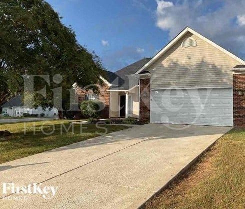 Foto principal - 7803 Buddy Holly Rd