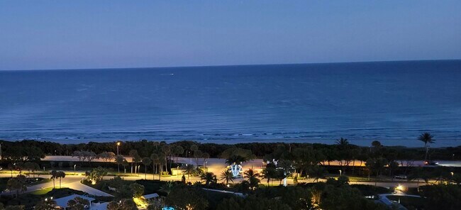 Foto del edificio - 4101 N Ocean Blvd