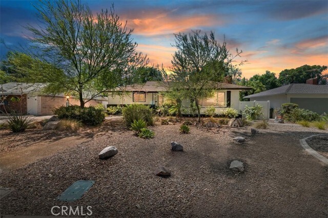 Foto principal - 4272 Brentwood Ave