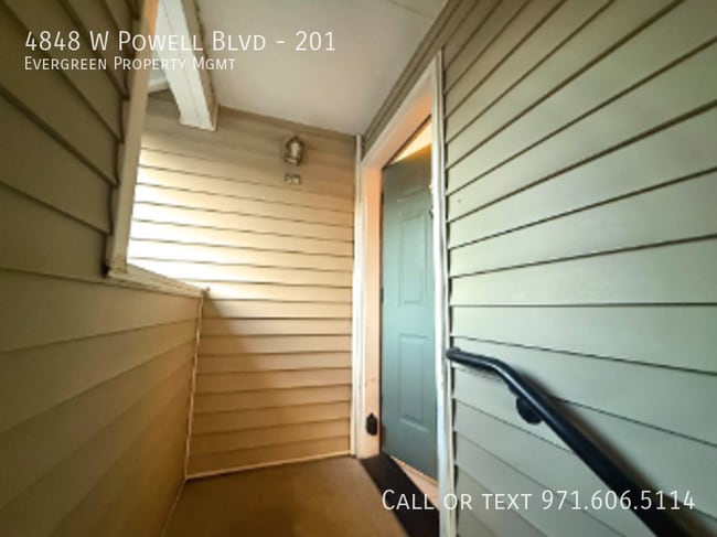 Photo - 4848 W Powell Blvd House