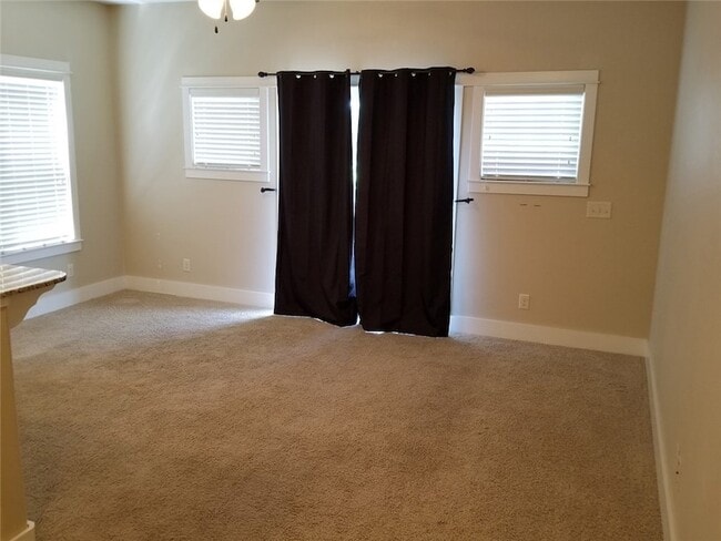 Building Photo - 3164 N Barnsbury Terrace