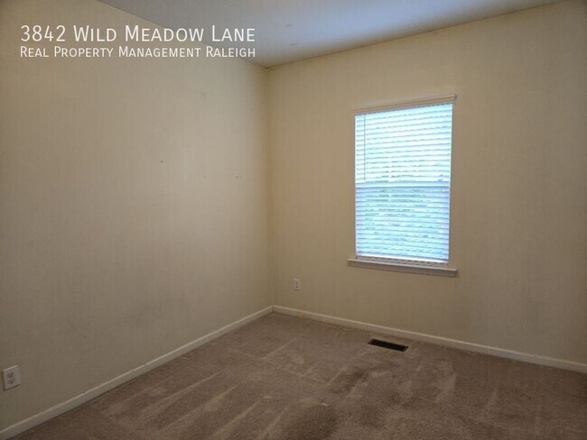 Foto del edificio - 3842 Wild Meadow Ln
