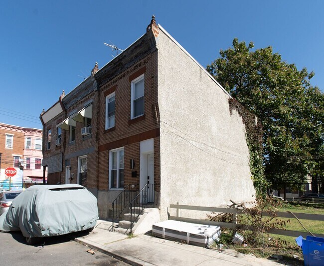 Building Photo - PA0245