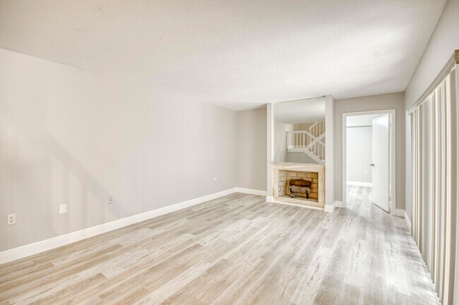 Foto del edificio - 1221 12th Ln