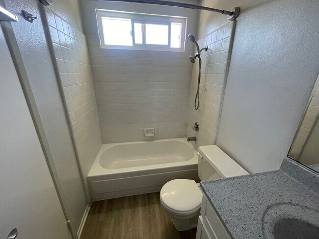 Foto del edificio - Lynn Lane