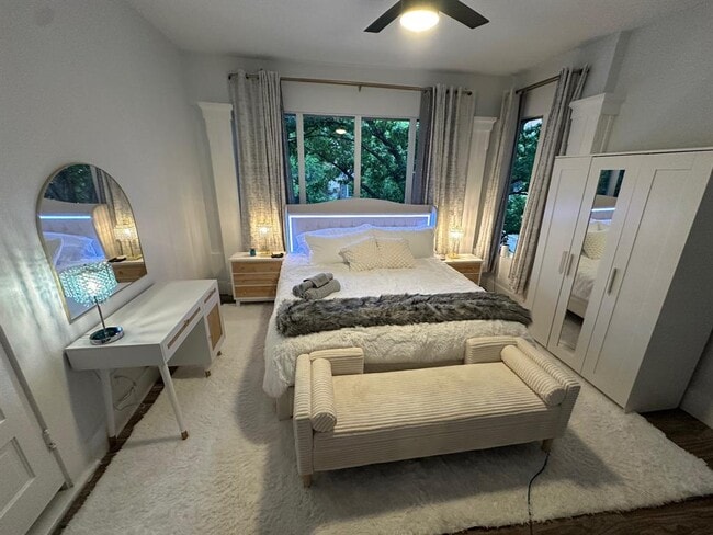 Foto del edificio - 3210 Hampton Rd