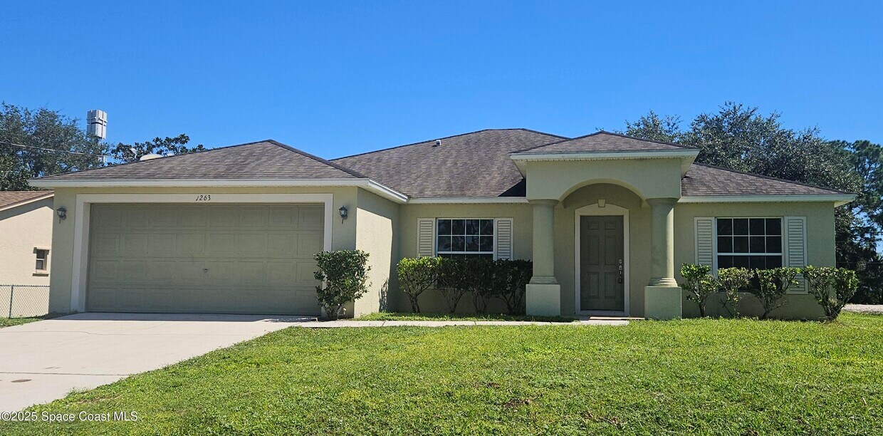 Foto principal - 1263 Dallam Ave NW