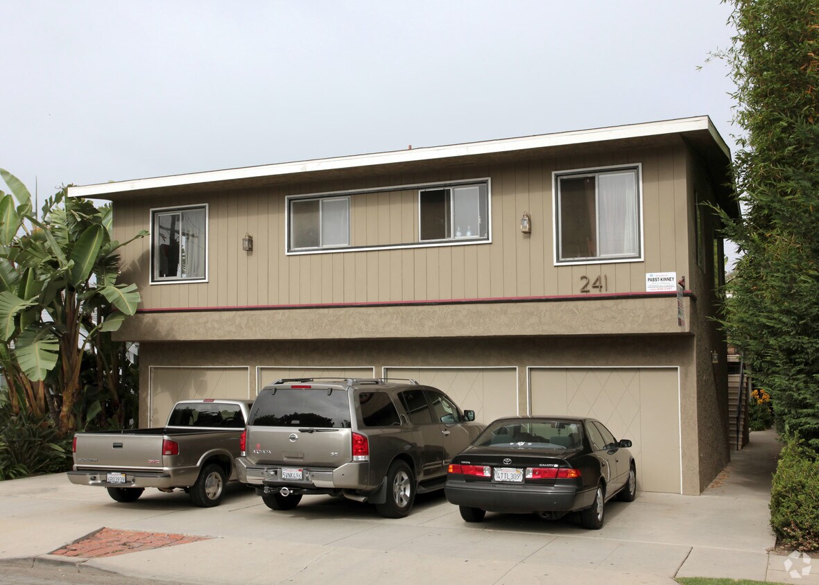 Building Photo - 241 Newport Ave
