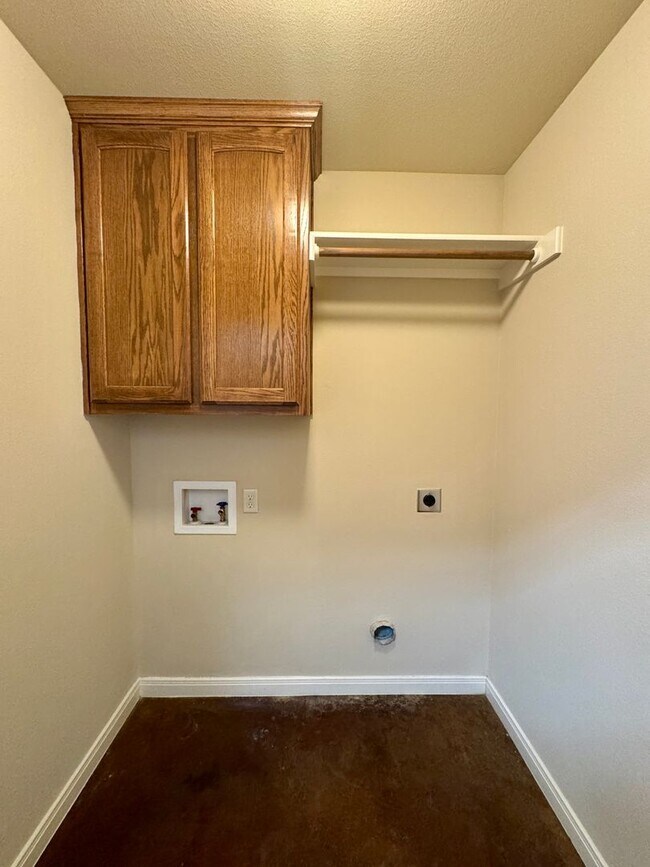 Foto del edificio - 3BR / 2BA Duplex in Hewitt, Texas | Midway ISD *Leasing Special Available*