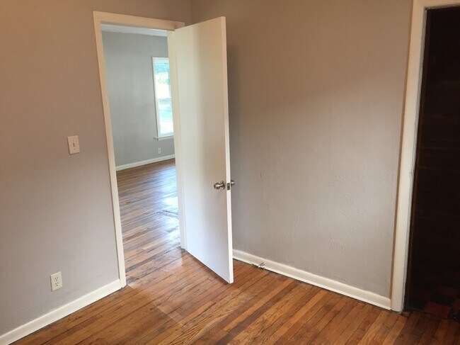 Foto del edificio - 1180 6th St NW