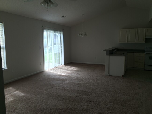 Building Photo - 3 Bed, 2 Bath for Rent in The Peninsula at...