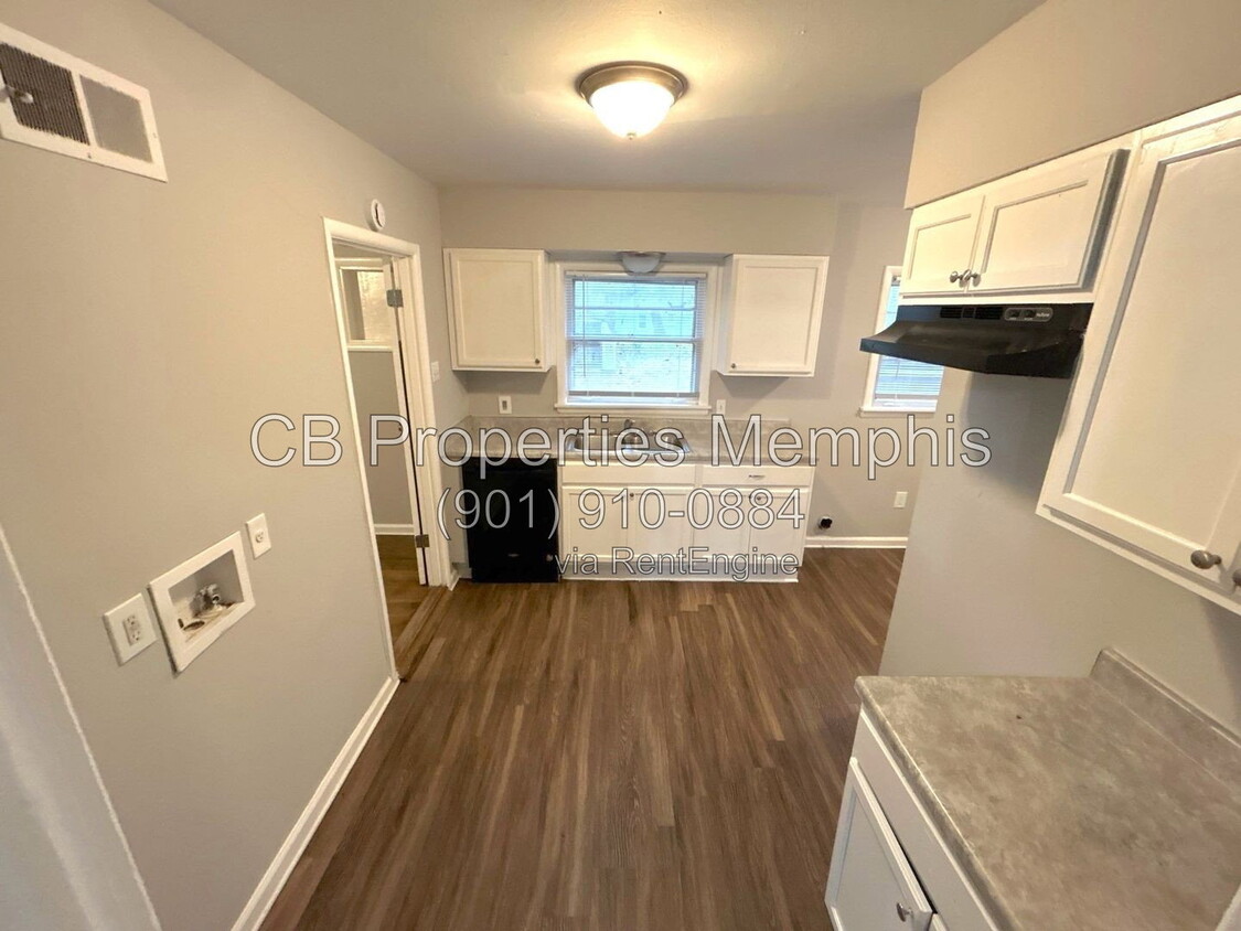 Photo - 3156 Clarendon Road