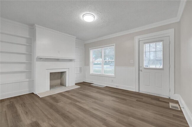 Building Photo - 1683 Candler Rd