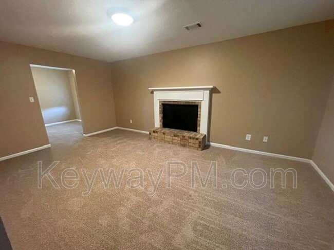 Foto del edificio - 331 Avery Landing