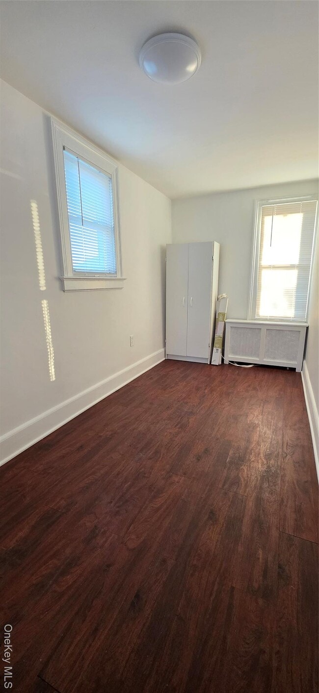 Foto del edificio - 20 Hamilton Ave