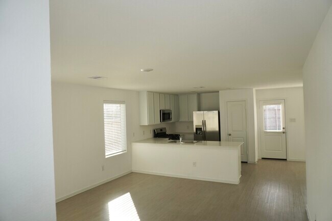 Building Photo - 16803 Great Stable Wy