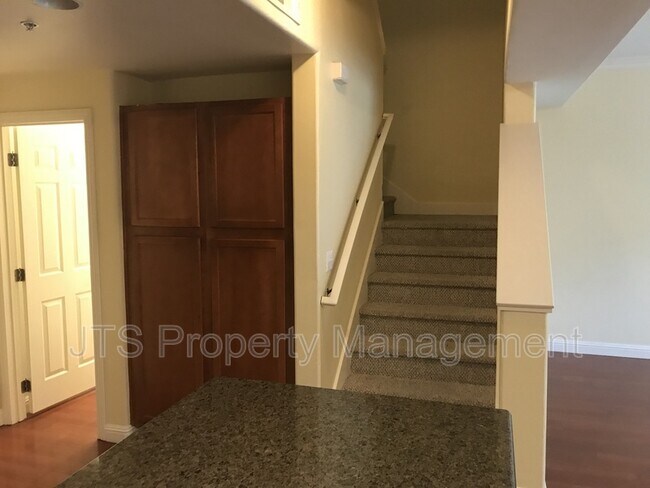 Foto del edificio - 4800 Westlake Parkway