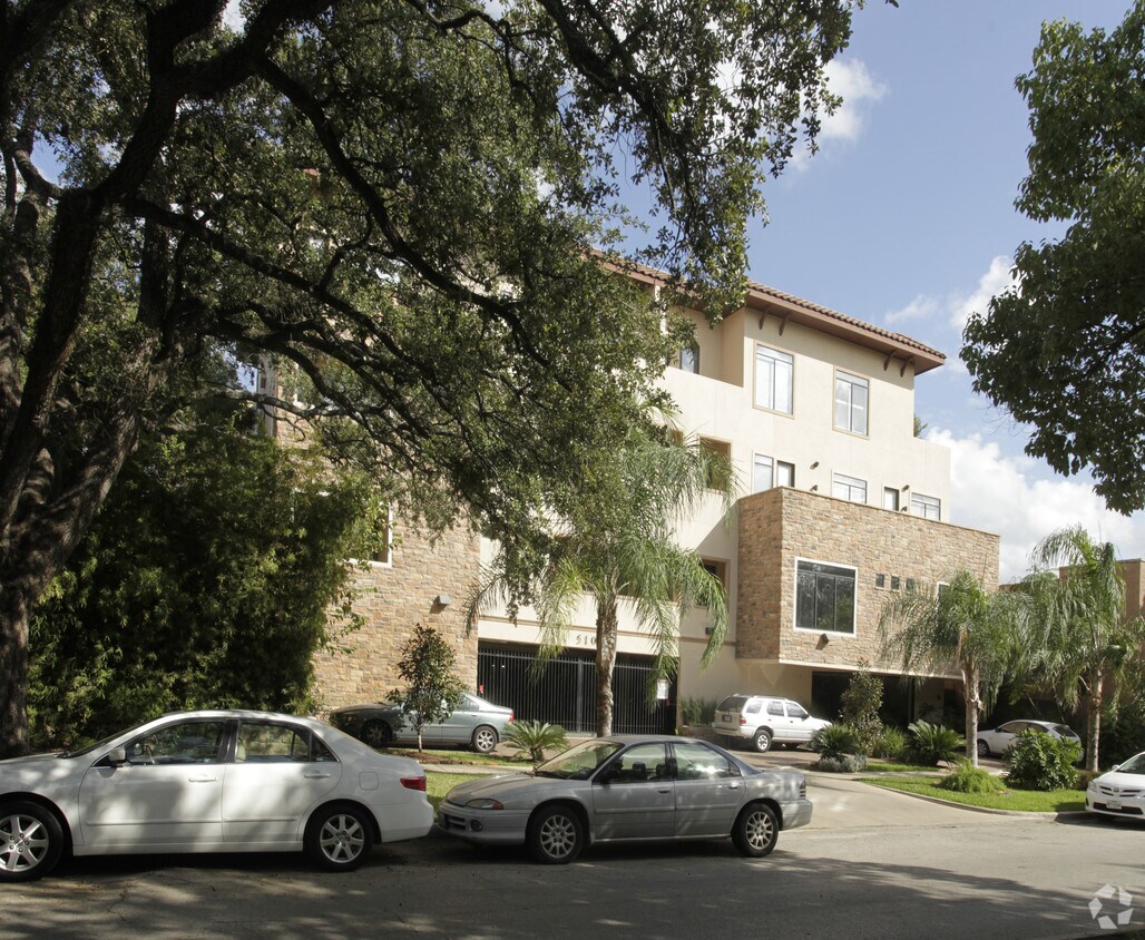 Building Photo - 510 Lovett Blvd