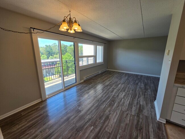 Photo du bâtiment - 411 Ellerdale St
