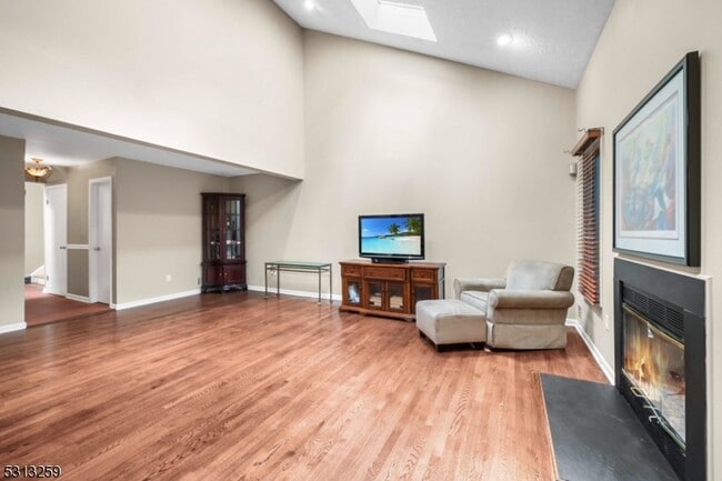 Building Photo - 8 Mullarkey Dr