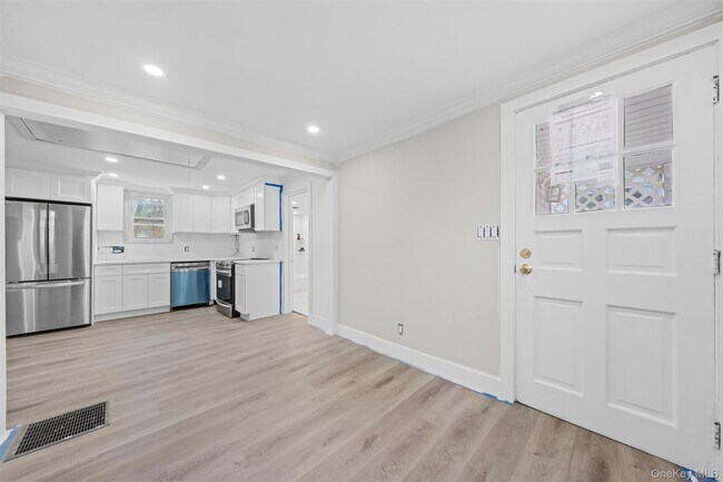 Foto del edificio - 3538 James St