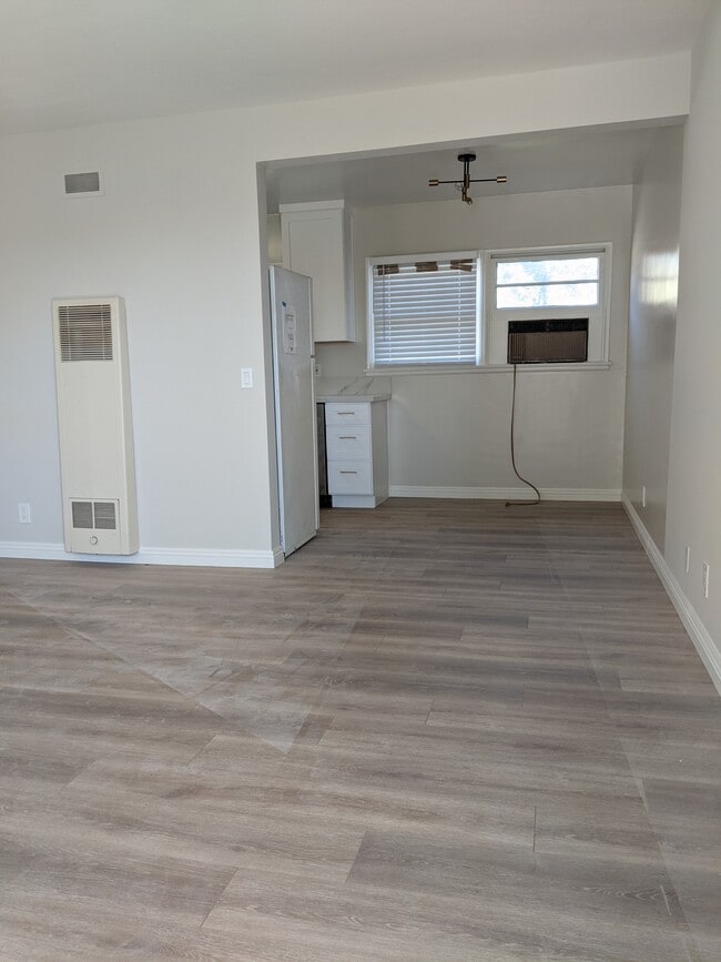 Building Photo - 4513 Castle Ln