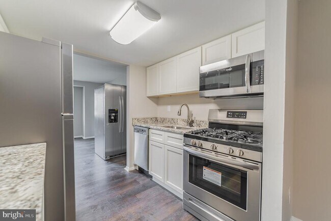 Foto del edificio - 9349 Reader Ln