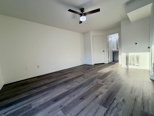 Foto del edificio - 4555 E Sahara Ave