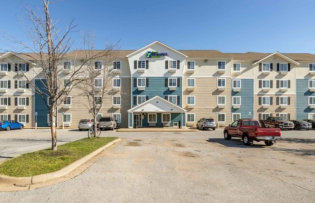 Building Photo - Furnished Studio-Fayetteville - I-49