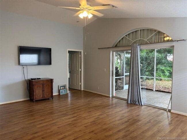 Building Photo - 3486 SW Pindo Palm Ln